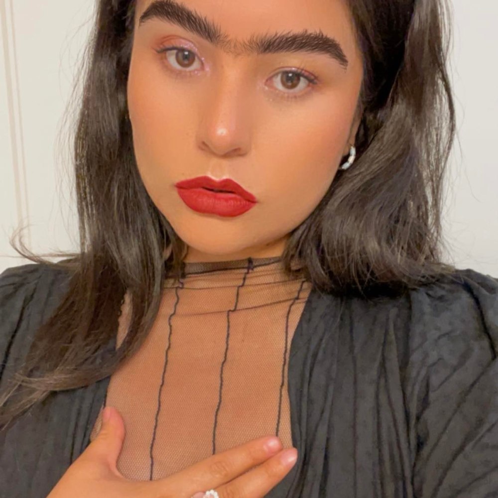 Meet your Posher, Maria